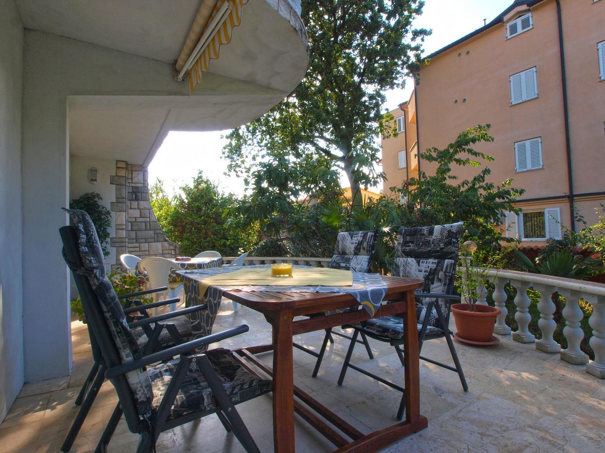 Apartments Nadia 1493 Medulin Exterior photo